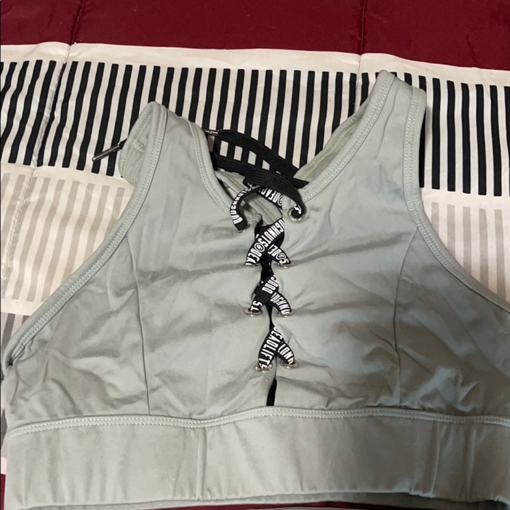Workoutset - Picture 3 of 3